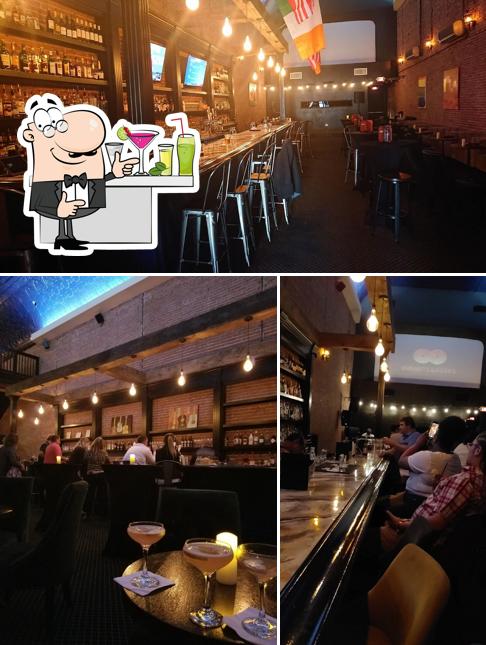 Vorshay’s Cocktail Lounge in Wichita - Restaurant reviews