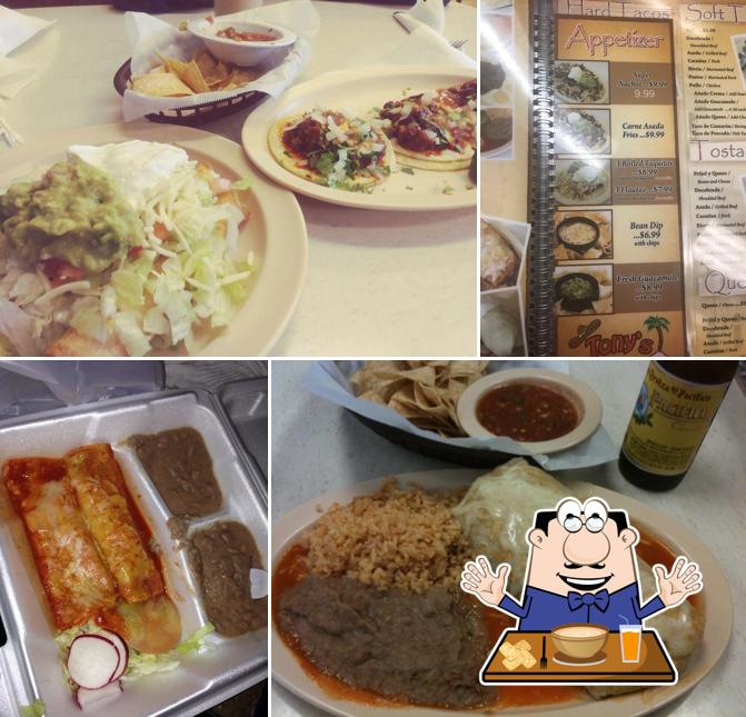 Platos en Tony's Mexican Food