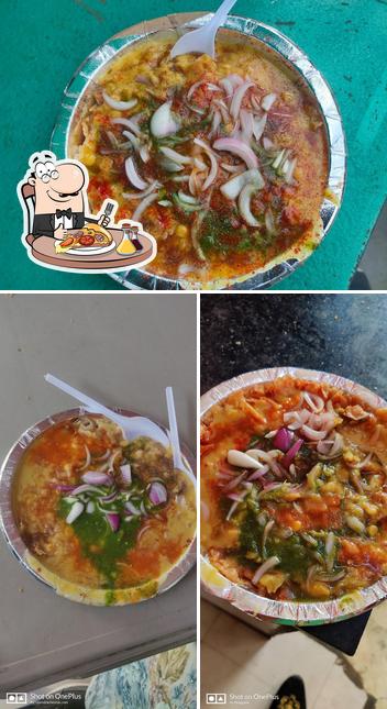Try out pizza at Jay Julelal Dal Pakwan