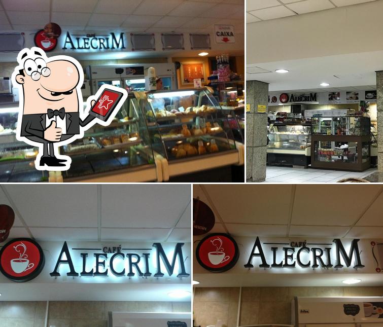 Look at the image of Café Alecrim