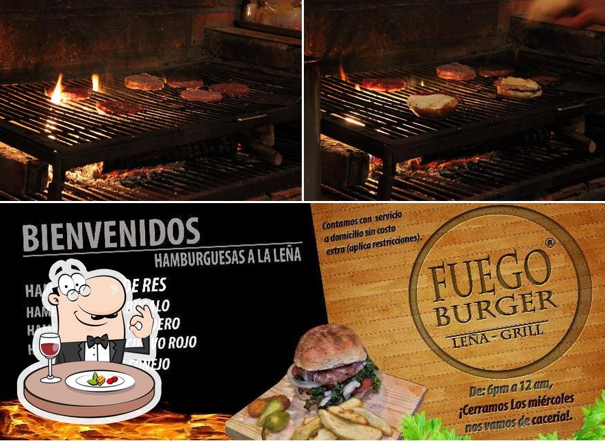 Еда в "FUEGO BURGER Leña Grill"