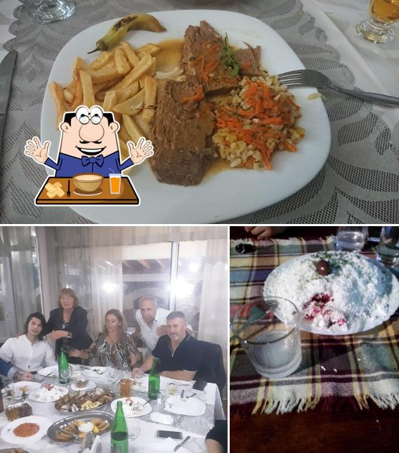 Еда в "RESTORAN CHARDAK"