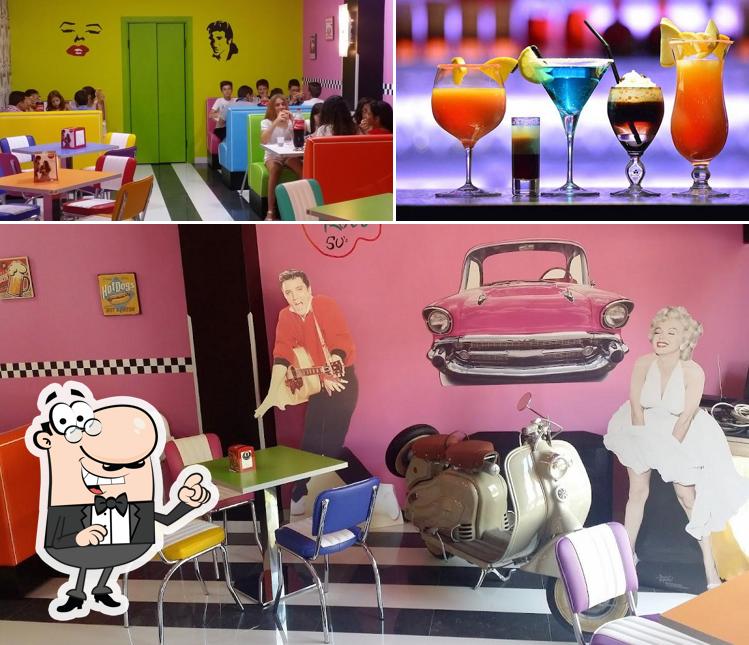 La immagine della interni e alcol di The Fifties Bar Food & Drink American Diner