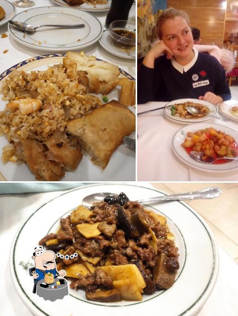 Еда в "Restaurante La Gran Muralla"