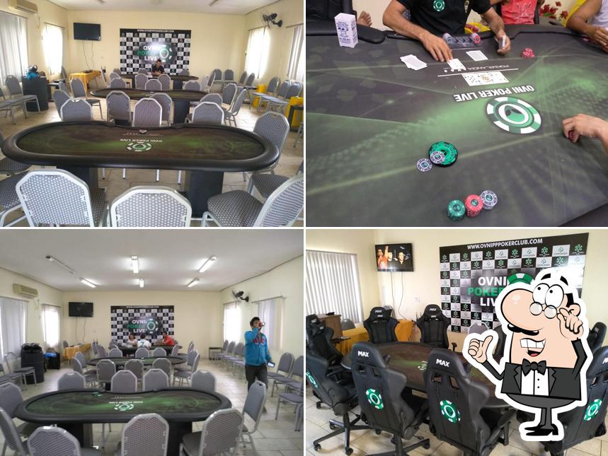 Veja imagens do interior do OVNI POKER LIVE Januária