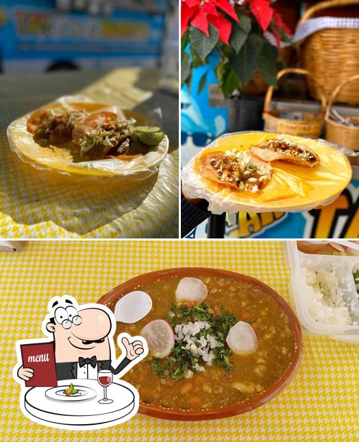 Еда в "Tacos De Canasta Huracan"