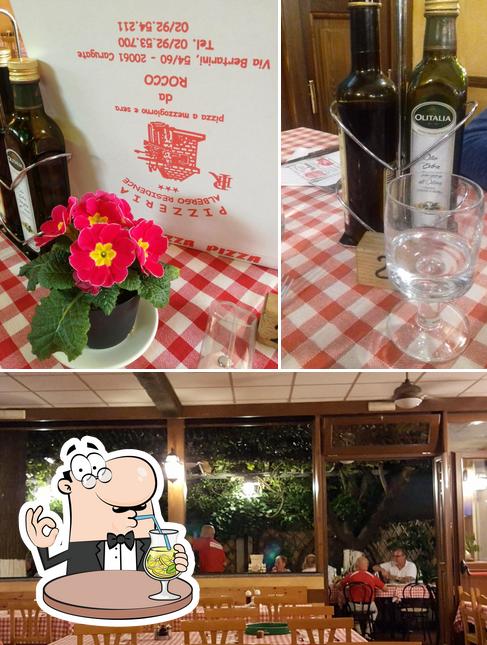 Guarda la immagine che raffigura la bevanda e interni di Da Rocco Ristorate Pizzeria