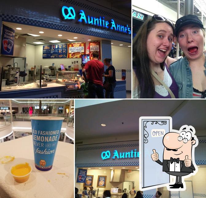 Here's an image of Auntie Anne's