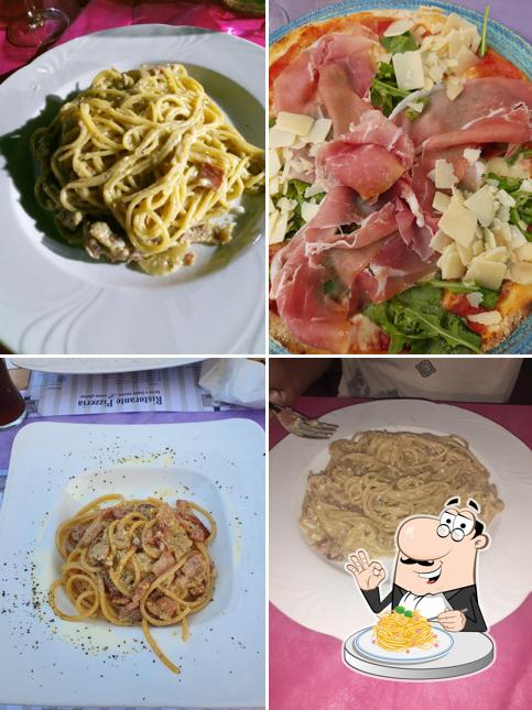 Spaghetti alla carbonara al Bella Napoli