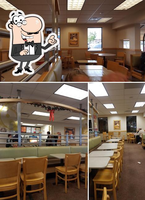 The interior of Wendy's