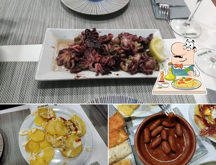 Food at Er Tapeillo (Salva Solís)