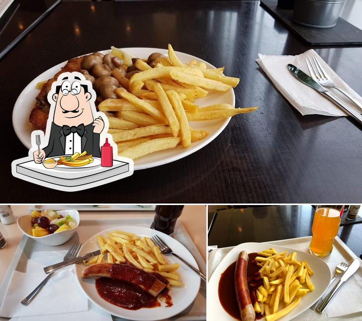 Order fries at Galeria Restaurant