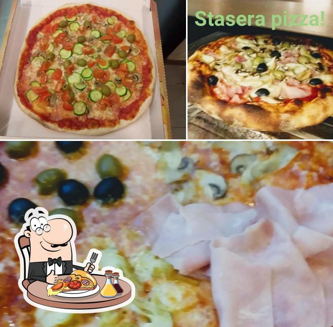 A Pizzeria Buzzo Pieno, puoi provare una bella pizza