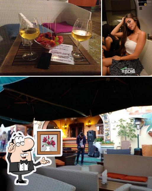 La foto di interni e alcol da Ecstasy