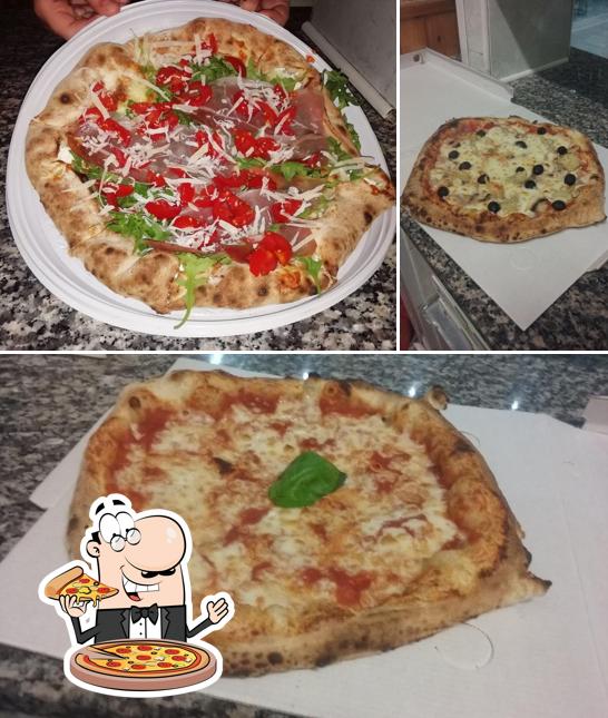 Prenditi una pizza a PIZZERIA DA GENNARO