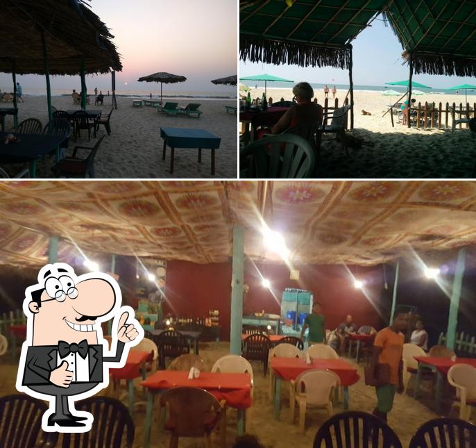 Here's a picture of Zumbrai Beach Restaurant