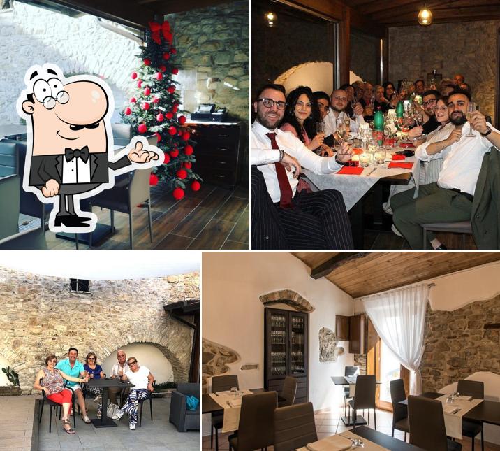 Dai un'occhiata agli interni di Atmosfera Del Gusto Ristorante-Vineria