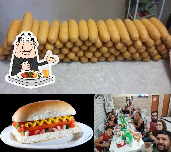 A imagem da comida e interior no Lanchonete Ponto Certo