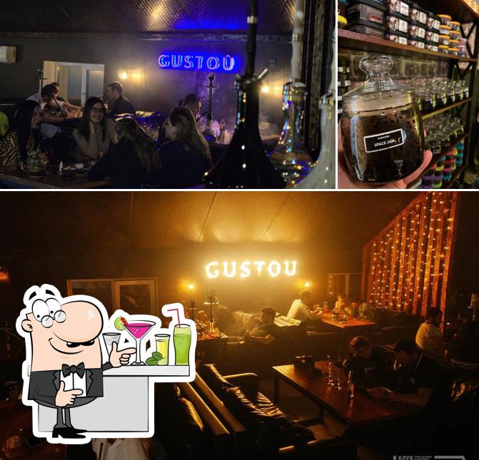 Здесь можно посмотреть изображение паба и бара "Gustoû Hookah Bar"