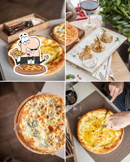 Elige una pizza en Family restaurant Boobo