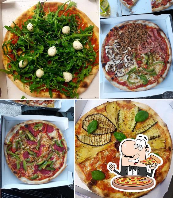 Order pizza at Pizzeria Lucia