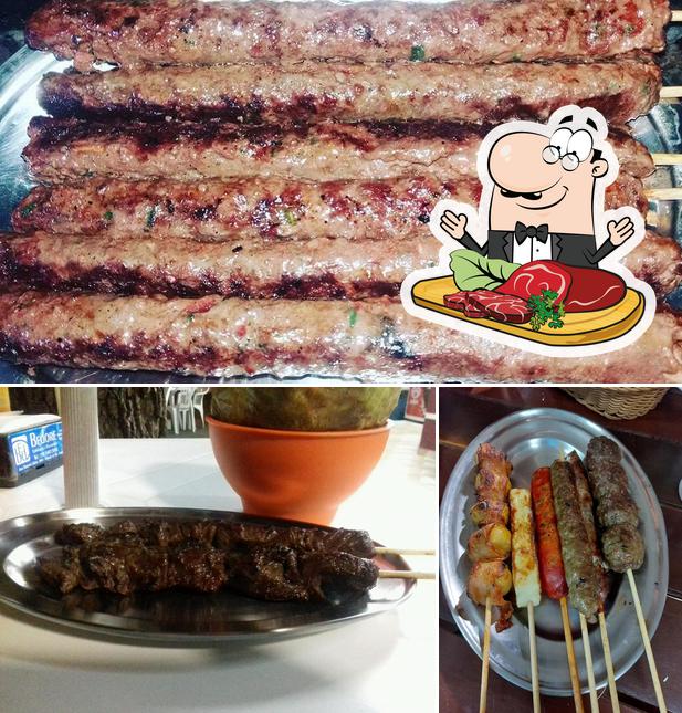 Prove pratos de carne no Espetinho do Fabinho