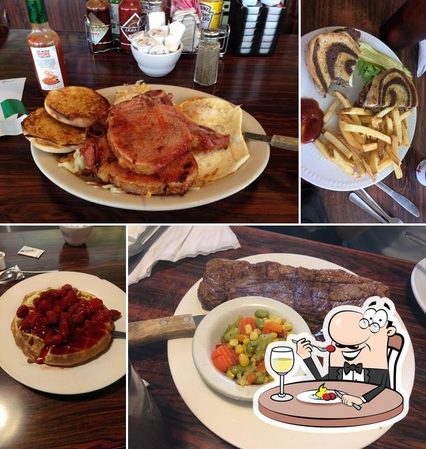 Food at Oregon Trail Restaurant