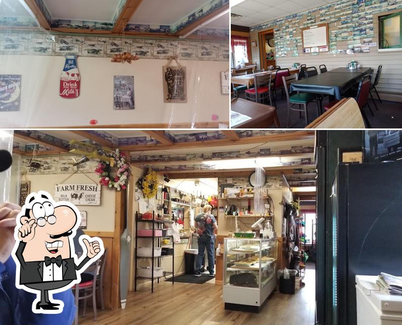 The interior of Carroll County Airport Restaurant