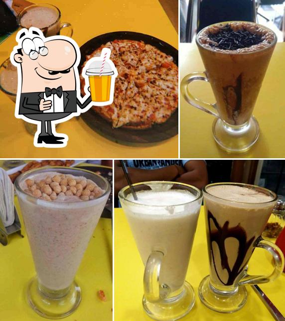 Café Choco Craze (A.B.Enterprises) provides a selection of beverages