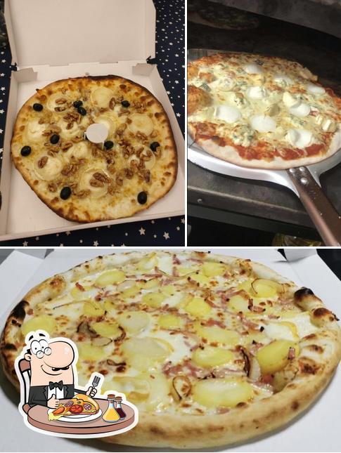 Choisissez des pizzas à PIZZERIA LA CANEE