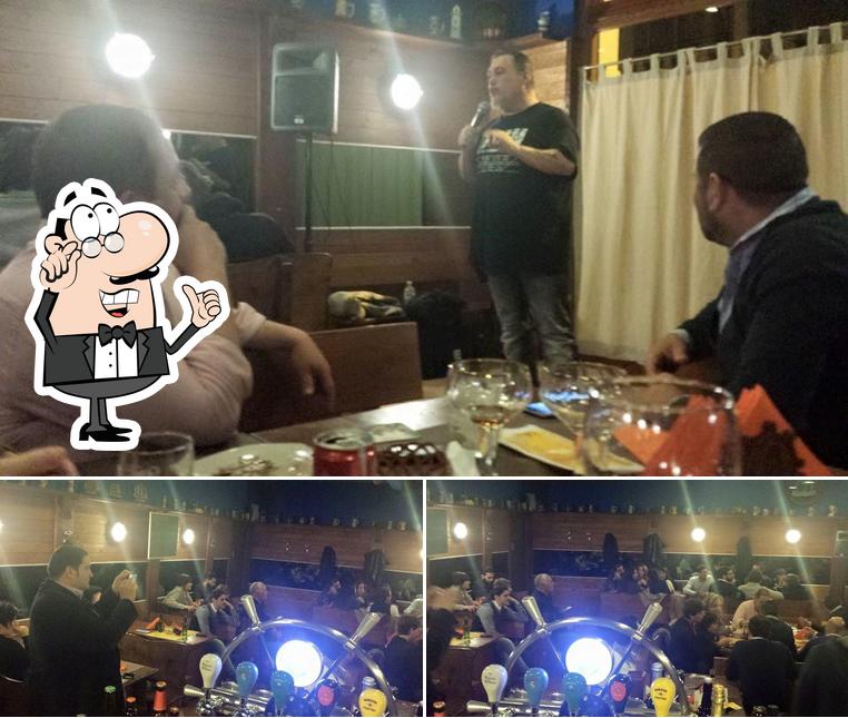 Gli interni di Pintas Pub