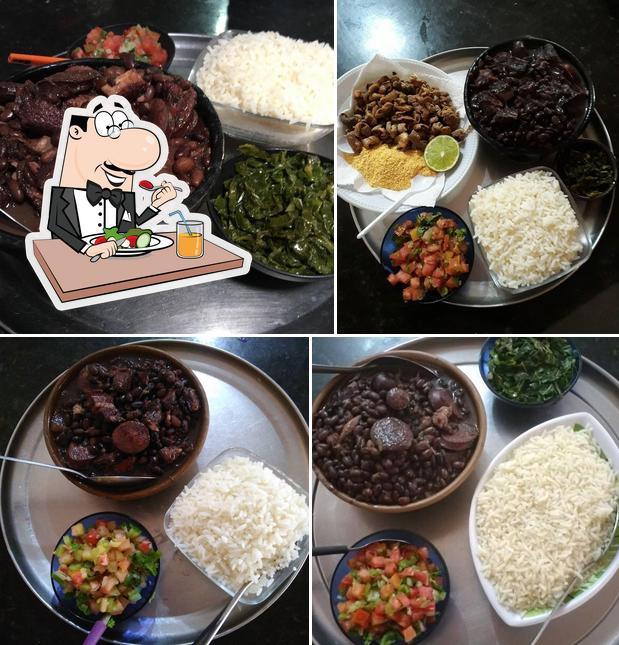 Comida em Estação da Feijoada