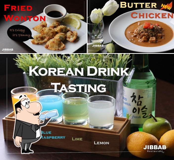 LIQ KERROBERT BAR & GRILL
