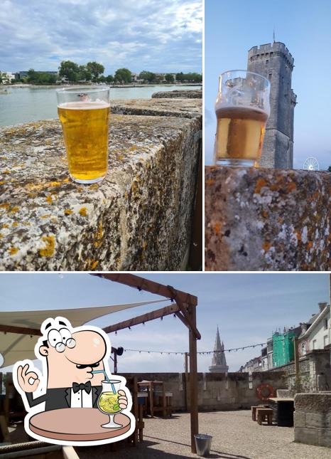 Jetez un coup d’oeil à la photo représentant la boire et intérieur concernant Terrasse de la Chaîne