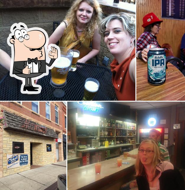 Mowan's Bar in New Ulm Restaurant reviews