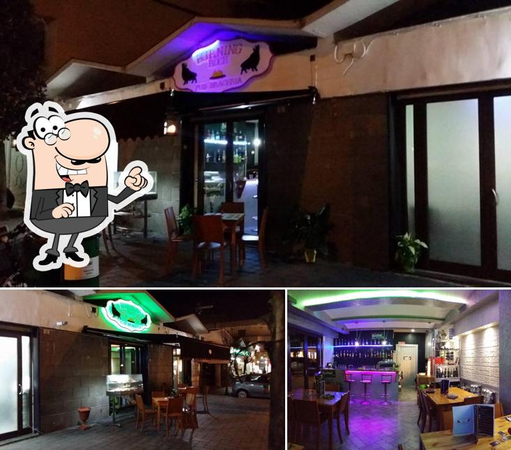 La parte exterior de Burning Rock pub braceria