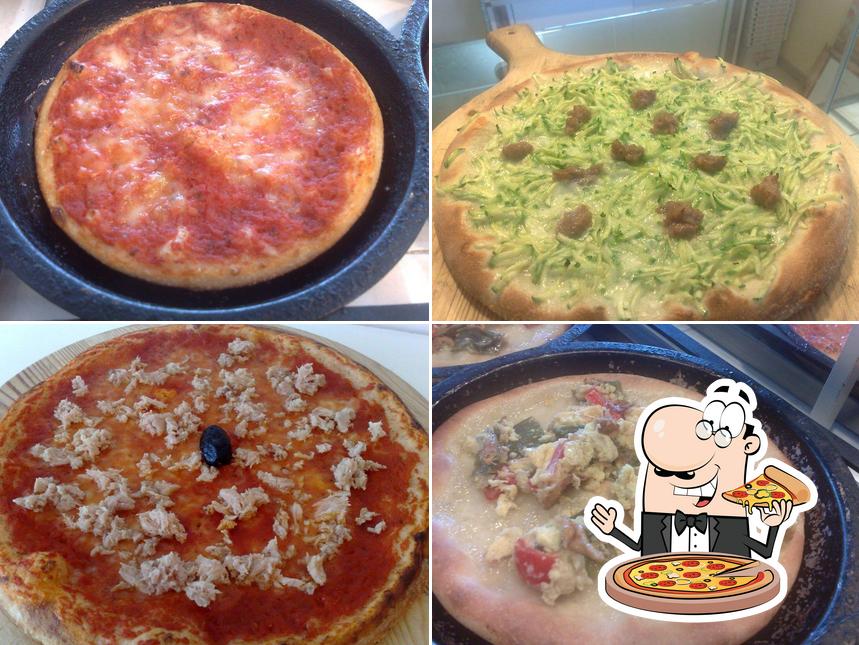 Pick pizza at La Pizzeria Pescarese