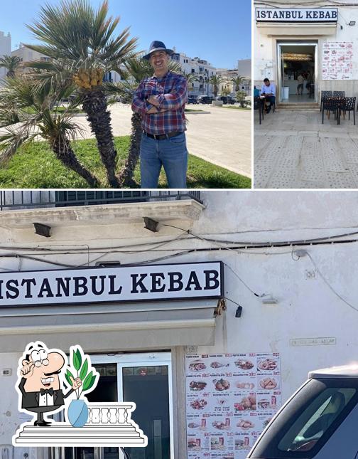 Tra le diverse cose da Istanbul Kebab si possono trovare la esterno e interni