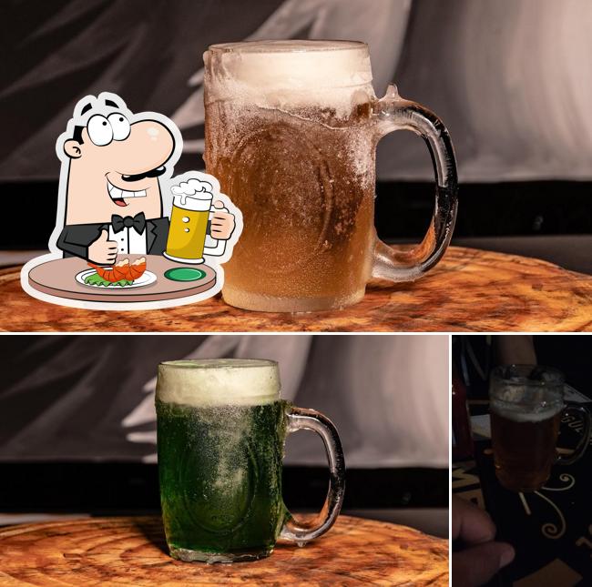 Peça um copo de cerveja leve ou escura