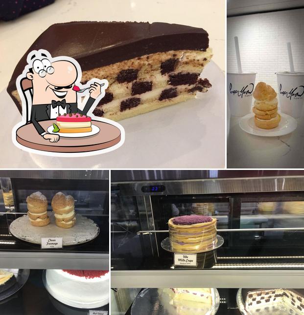 Paper Moon Boutique and Cafe - Glorietta 3 serves a range of desserts