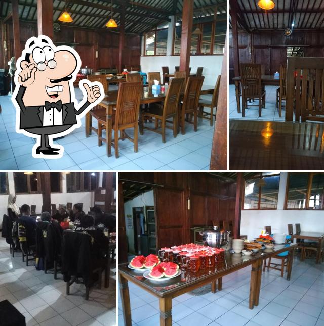 Rumah Makan Joglo Indramayu Restaurant Reviews