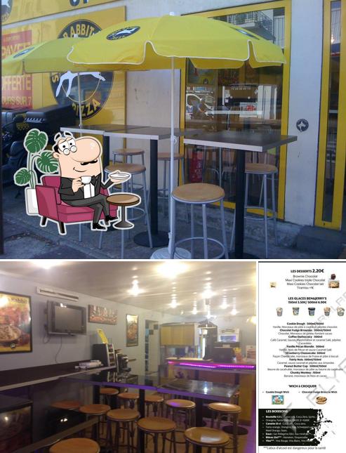 L'intérieur de HAPPY FOOD PIZZA ( nouveau nom Speed rabbit pizza)