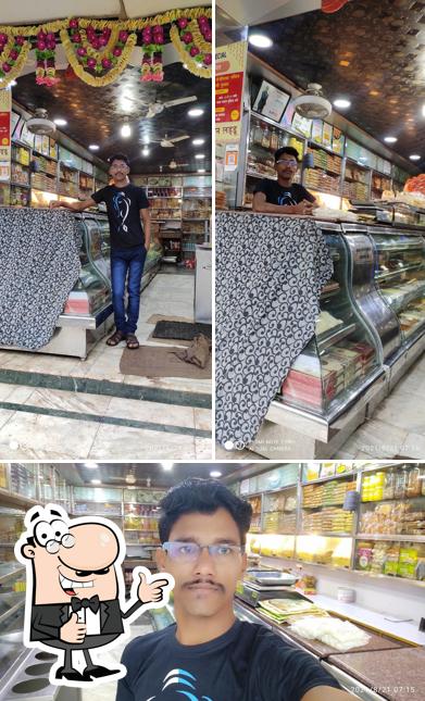 Here's a photo of PANDE CHAT BHANDAR