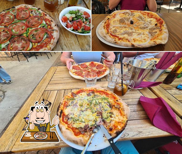 Ordina tra le molte varianti di pizza