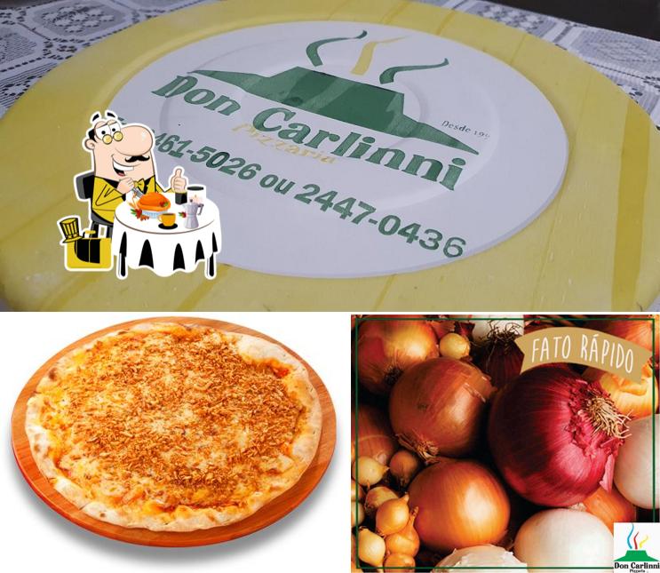 Comida em Pizzaria Don Carlinni