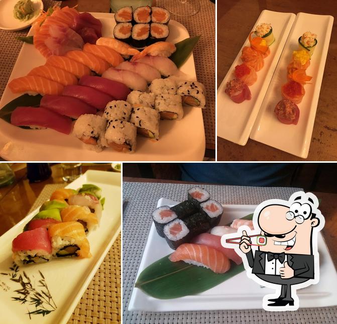 {Restaurant_name} ha disponibilità di piatti di sushi