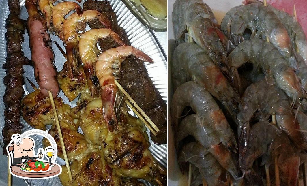 Experimente diferentes itens de frutos do mar servidos no Éh D'Casa Restaurante Paracuru