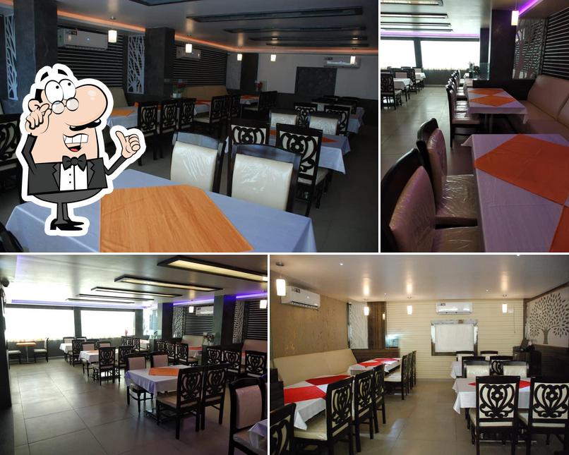 Mint family Restaurant( surabhi Sreenika Complex), Karimnagar