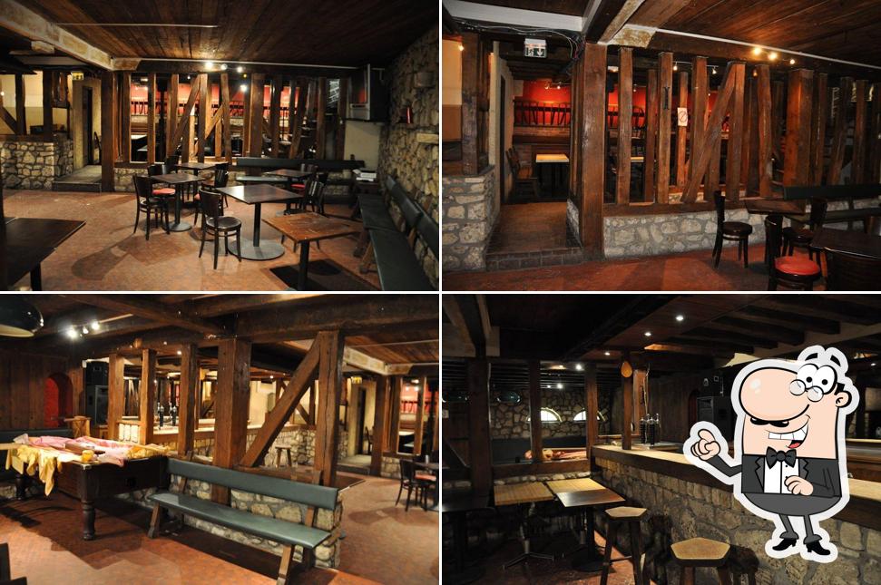Restaurant bar le cochon rouge