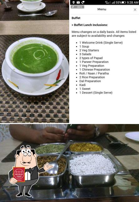 Look at the pic of Hot Pot